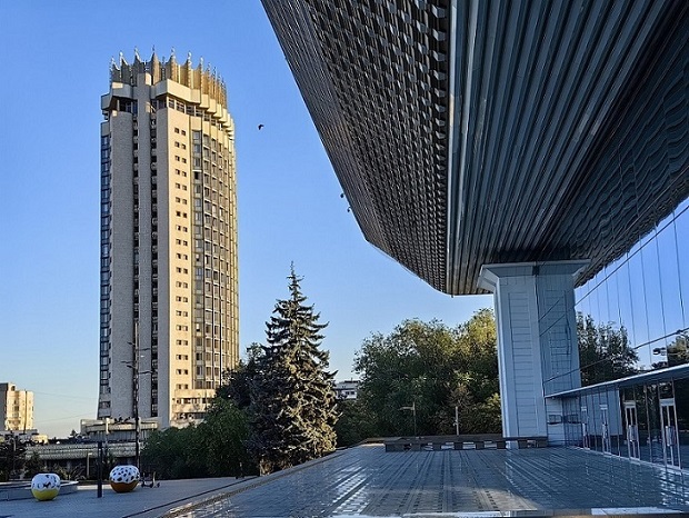 <p>Kazakhstan Hotel, Almaty</p>
